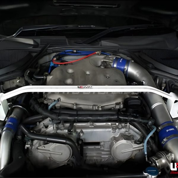 Передняя распорка Ultra-Racing Nissan 350Z Z33 03-09